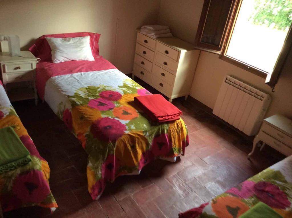 La Casanova De Beuda Vila Quarto foto